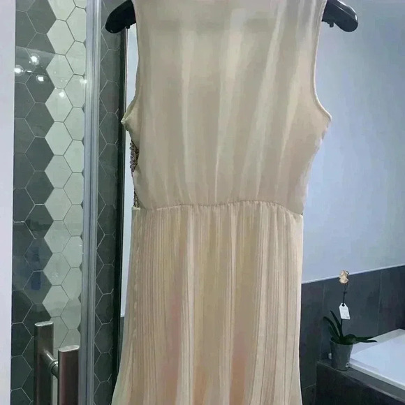 Beautiful cocktail, party dress. Worn  once - Picture 4 of 5